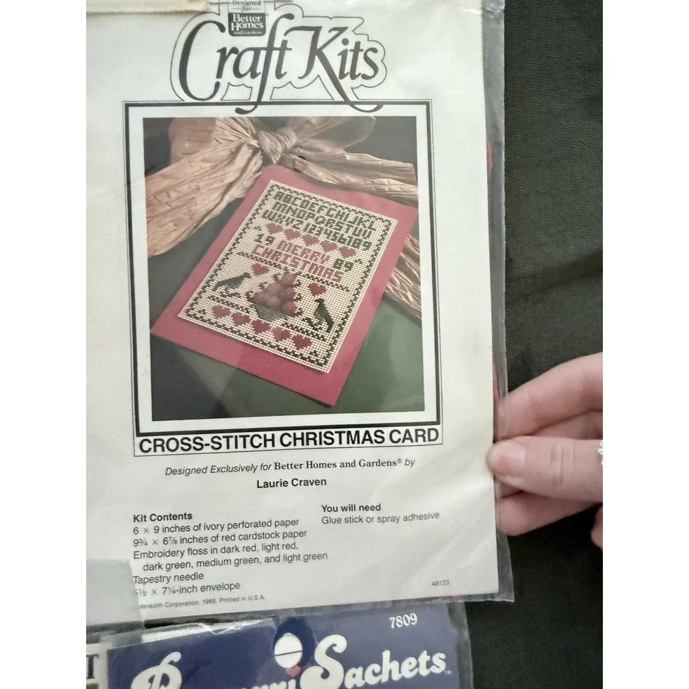 Lot of Cross Stitch Needlepoint Kits- Floral, Christmas, Nautical - Picture 3 of 8